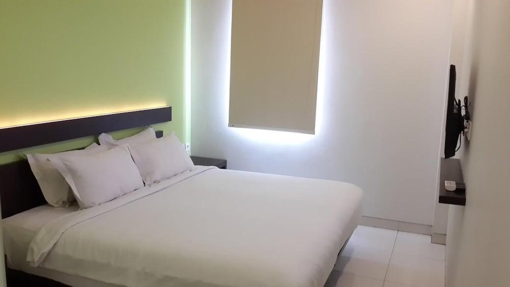 V Hotel Tebet Jacarta Exterior foto