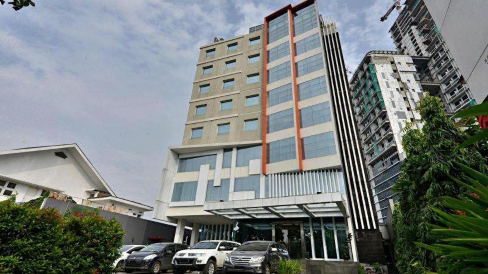 V Hotel Tebet Jacarta Exterior foto